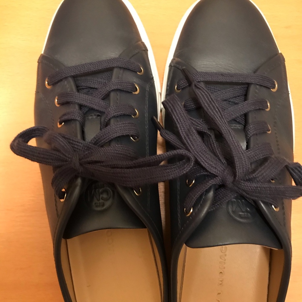 Club Monaco leather slip on- navy
